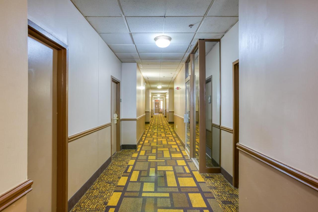 Oyo Hotel Tulsa I-44 Midtown 外观 照片