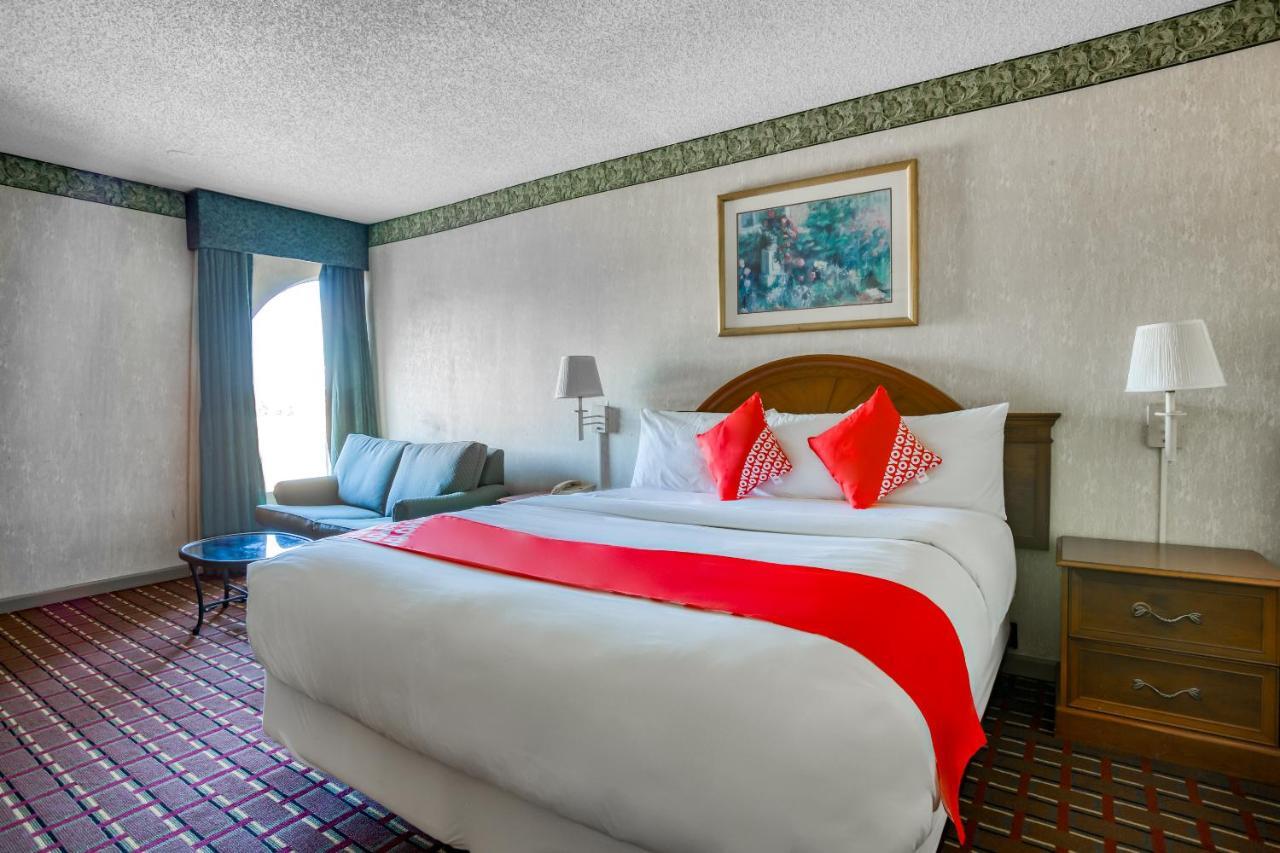 Oyo Hotel Tulsa I-44 Midtown 外观 照片